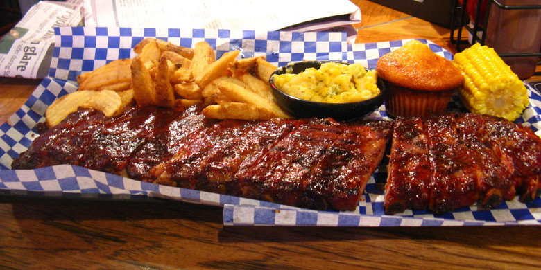 Famous Daves BBQ